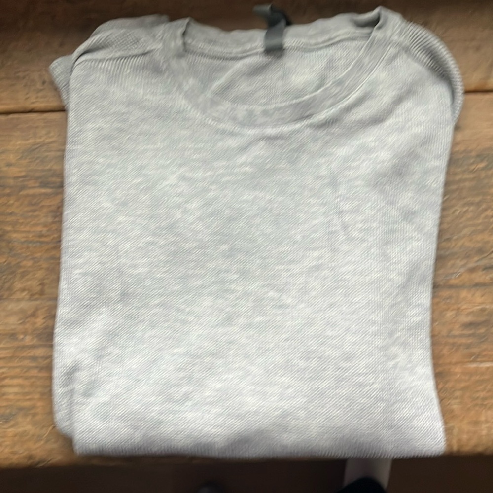 Vuori men’s waffle shirt